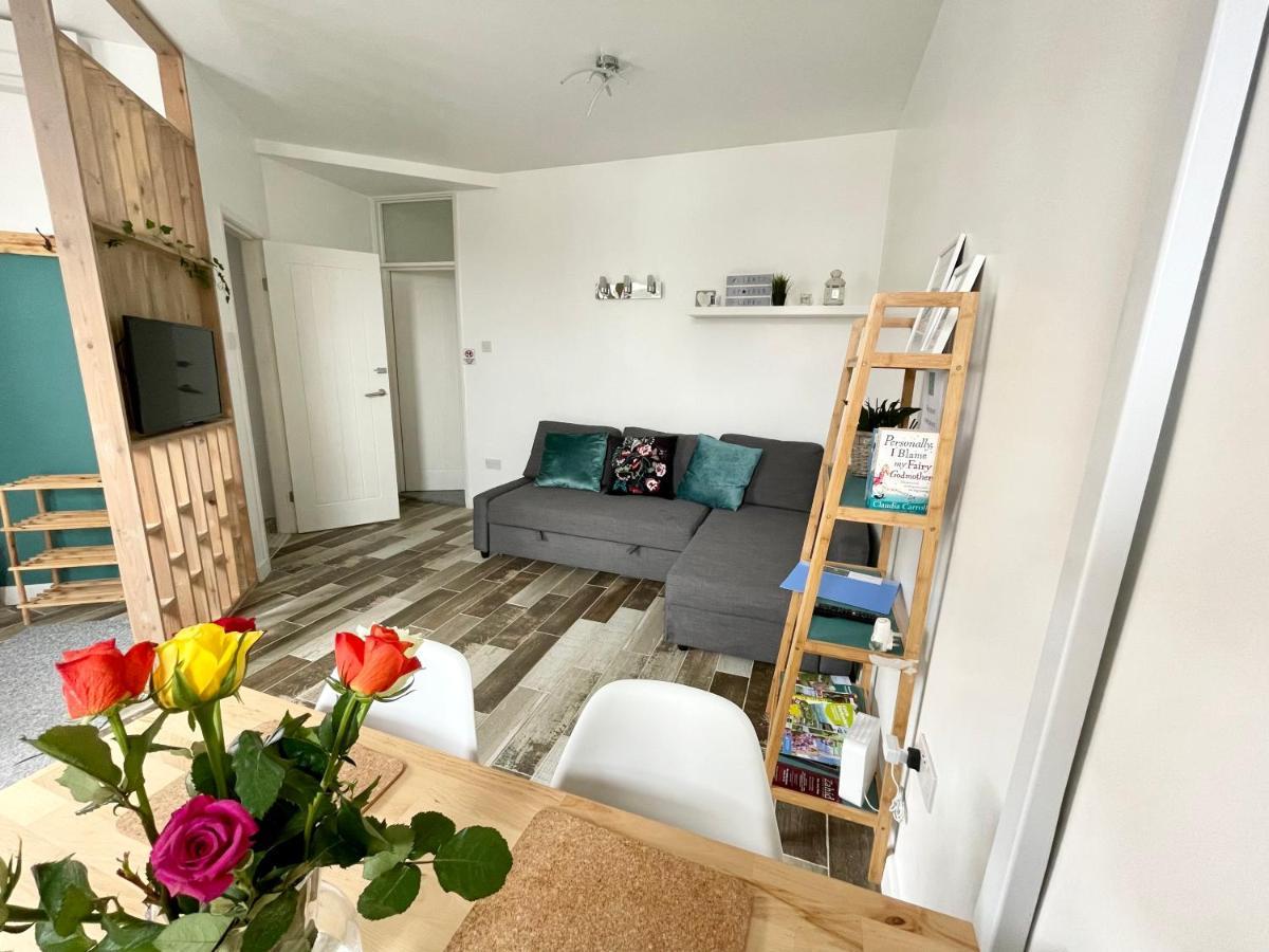 The Corner House - Modern Chesterfield Town Centre Apartments Экстерьер фото