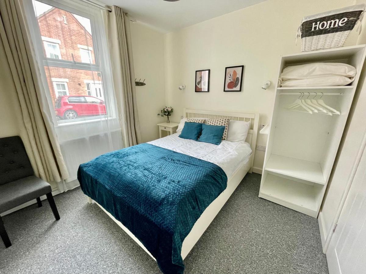 The Corner House - Modern Chesterfield Town Centre Apartments Экстерьер фото